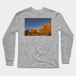 We've Got Our Eyes On You - Arches National Park Long Sleeve T-Shirt